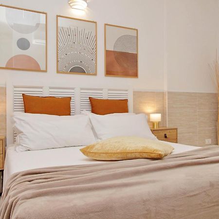 Opera Inn Suites - Rooms And Apartments Roma Ngoại thất bức ảnh