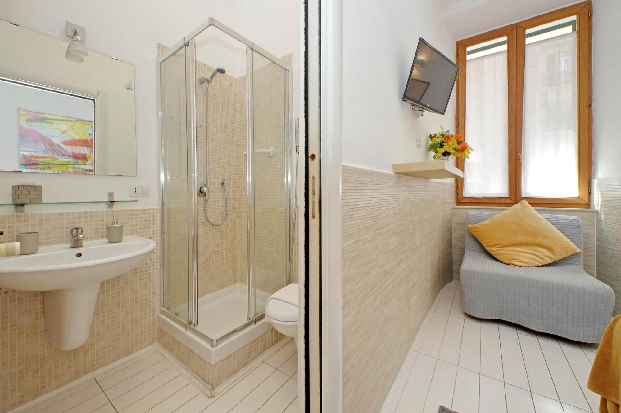 Opera Inn Suites - Rooms And Apartments Roma Ngoại thất bức ảnh